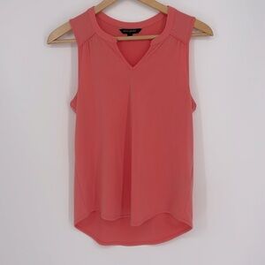 Banana Republic Factory Pleated V-Neck Tank Women’s Size XS in Coral - EUC!